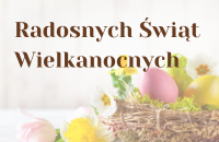 Prostokątny, beżowy obrazek Na górze ma nbrązowy napis "Wesołych Świąt Wielkanocnych". W prawym dolnym roku widać koszyczek z jajkami i gałazkami.